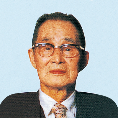 里見 雄二